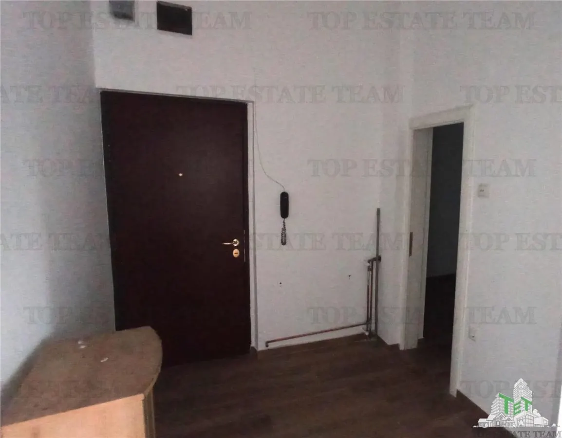Apartamento de 3 Dormitorios en Venta, Zona Armeneasca - foto 15