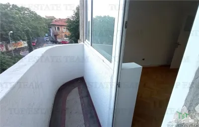 Apartamento de 3 Dormitorios en Venta, Zona Armeneasca - foto 19