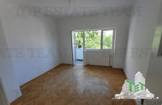 Apartamento de 3 Dormitorios en Venta, Zona Armeneasca - foto 5