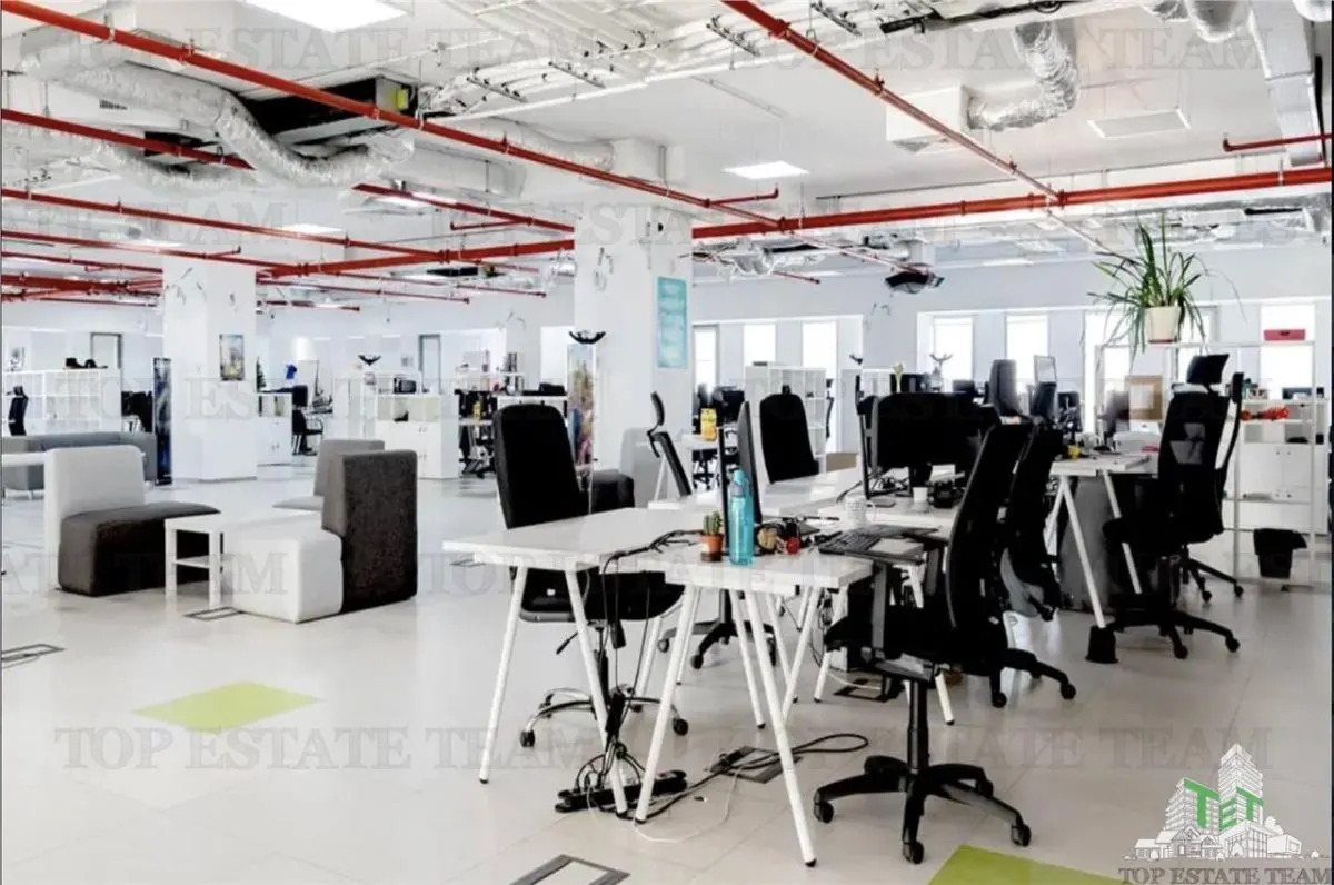 Espacio de Oficinas de 1.100 m² en Zona Metro 1 Mai, Sector 1 - foto 2