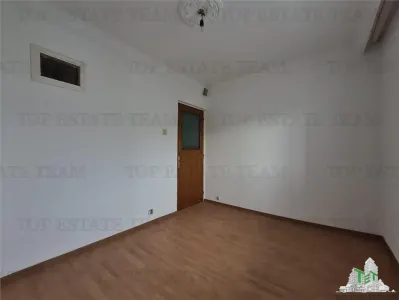 5卧室独立入口双层公寓，靠近海滩，Mangalia Saturn - foto 15