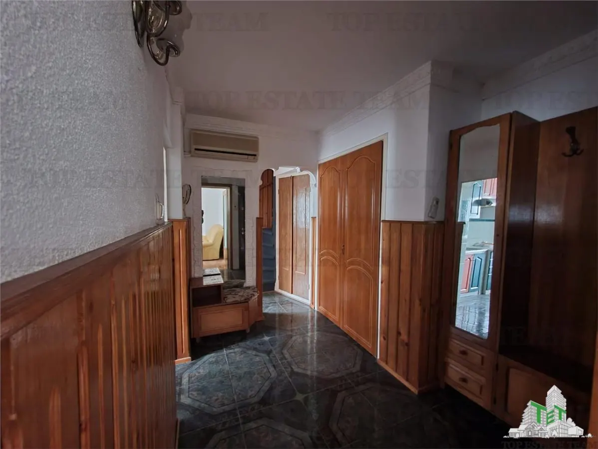 5卧室独立入口双层公寓，靠近海滩，Mangalia Saturn - foto 19