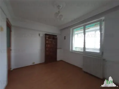 5卧室独立入口双层公寓，靠近海滩，Mangalia Saturn - foto 23