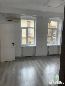 Elegant Commercial or Office Space to Let, Medical Use Suitable, Central Location - foto 3