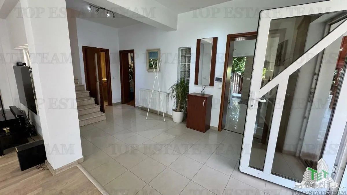Villa Exclusiva y Moderna en Venta | Zona Aviației-Băneasa, Bucarest - foto 8
