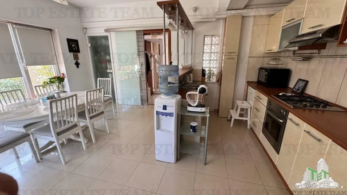 Villa Exclusiva y Moderna en Venta | Zona Aviației-Băneasa, Bucarest - foto 9