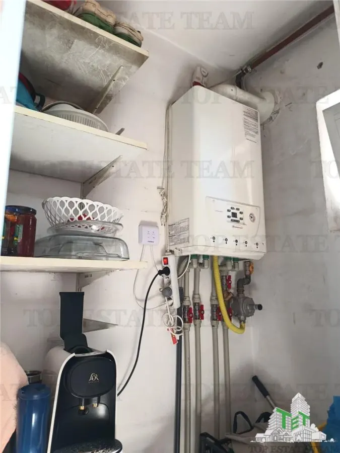 Exceptional 2-Bedroom Apartment with Balcony & Individual Gas Boiler, Sector 6 - foto 7