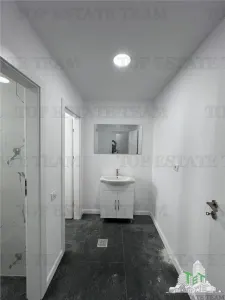 Industrial Hall 590 sqm with Office Space, Domnesti, Bucharest Ring Road - foto 13