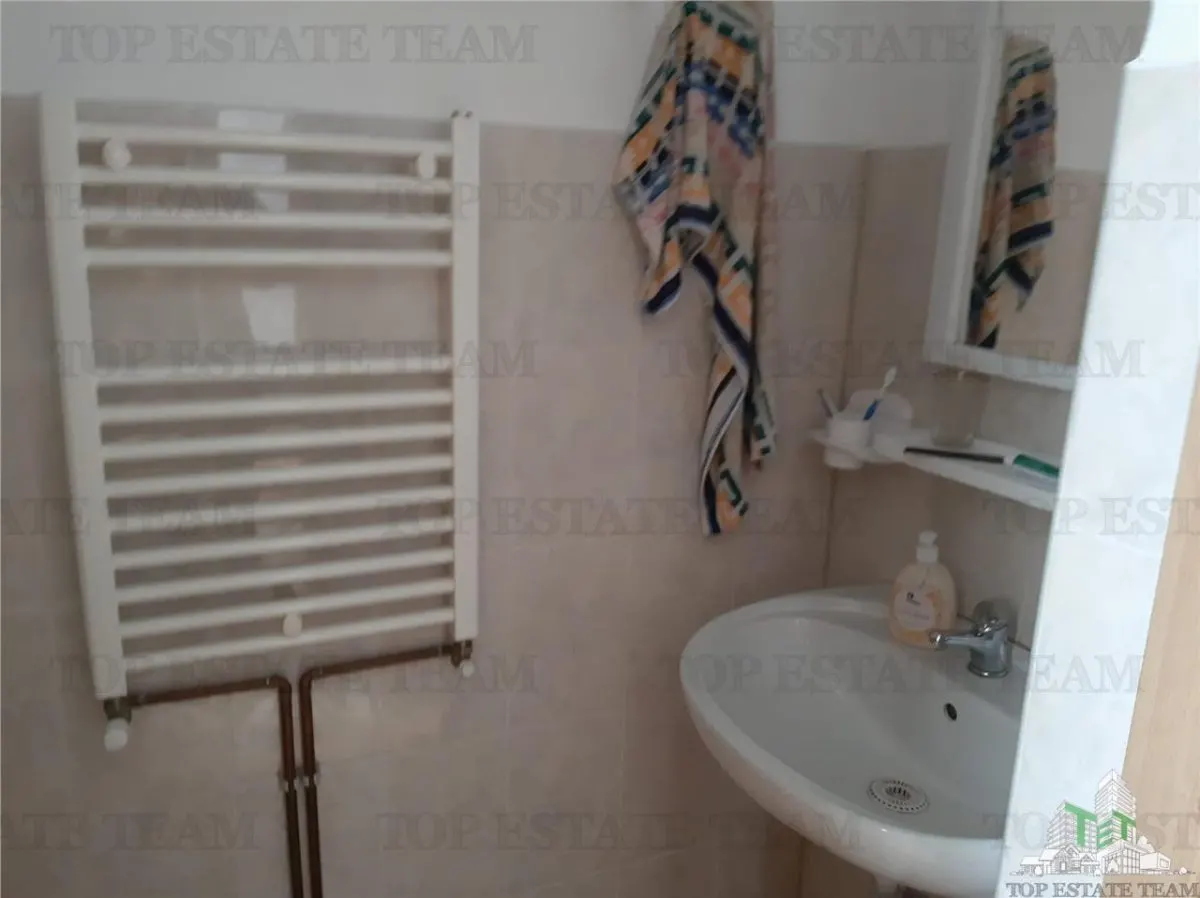 House / villa for sale 120 sqm in Bogdanesti (Tomsani) - foto 11