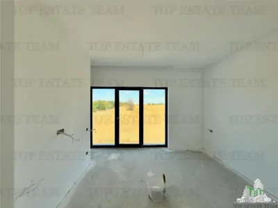 Premium Villa with Garage and Swimming Pool in Tunari - foto 9
