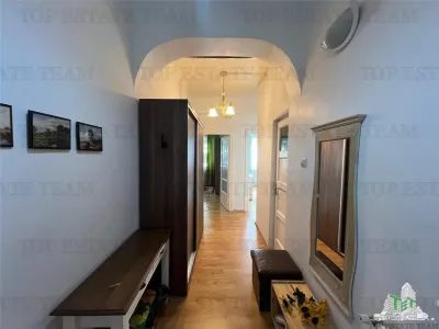 Appartement Historique de Deux Chambres au Cœur de Bucarest - foto 2