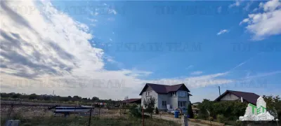 Domaine agricole 3.3ha avec Villa 7 Chambres, Maison d'Ouvriers et Installations d'Élevage, Podisor/Giurgiu - Bucsani