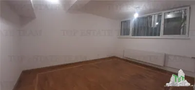 Commercial Office Space to Let, Universitate, €10/sqm - foto 8