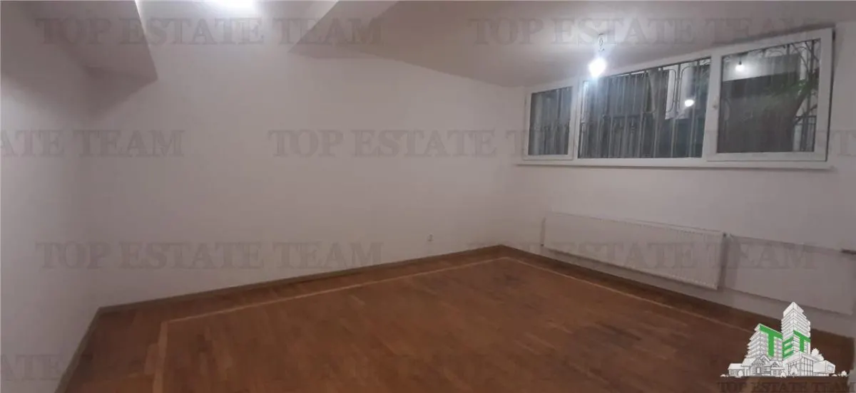 Commercial Office Space to Let, Universitate, €10/sqm - foto 8