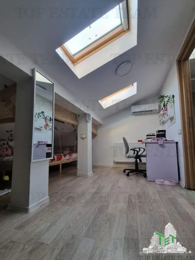 3-Bedroom Duplex with Mezzanine, 2 Garage Parking Spaces, Constanța - foto 11
