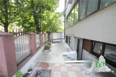 2-Bedroom Apartment with 37 sqm Private Courtyard, Damaroaia - foto 3