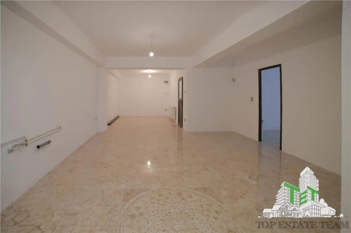 2-Bedroom Apartment with 37 sqm Private Courtyard, Damaroaia - foto 5