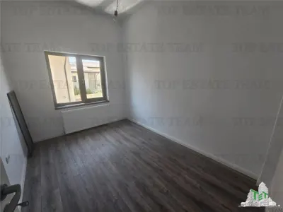 5-Bedroom Villa with Garage in Prelungirea Ghencea - foto 11