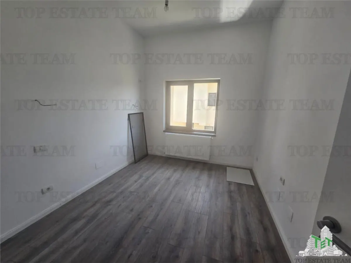5-Bedroom Villa with Garage in Prelungirea Ghencea - foto 12
