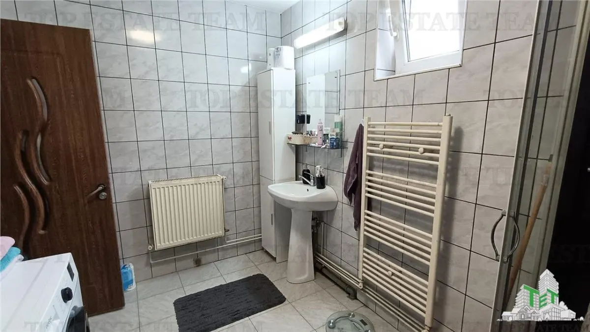 Villa Individual en Otopeni con Terreno Generoso – Potencial Excepcional - foto 10