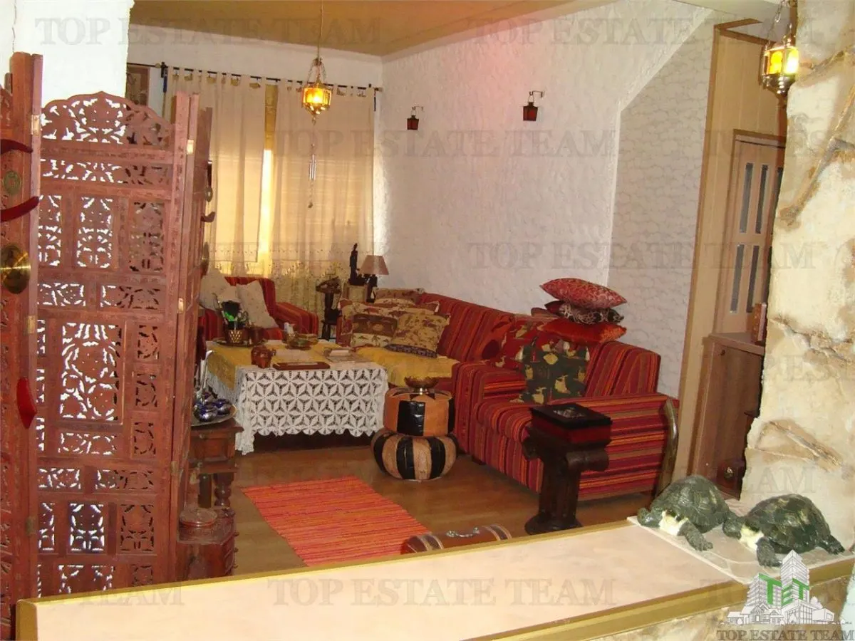 Exceptional Manor-Style Villa with Modern and Classical Interiors, Stunning Courtyard - foto 22