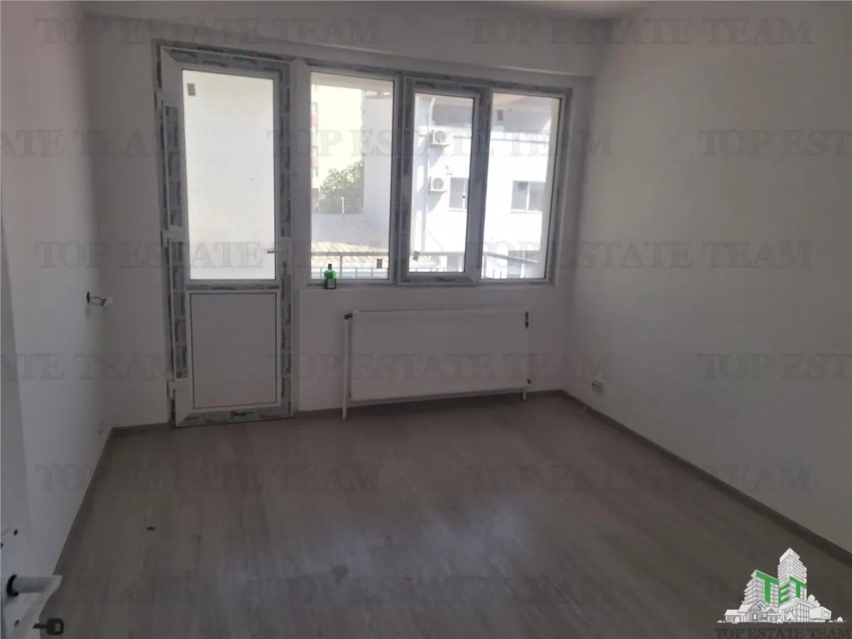 Villa Contemporánea con Terraza y Jardín cerca de Bulevar Lacul Tei - foto 17