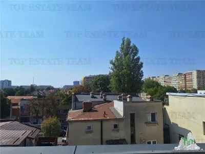 Villa Contemporánea con Terraza y Jardín cerca de Bulevar Lacul Tei - foto 4
