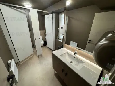 Espace Commercial/Bureau Ultracentral à Louer, Entièrement Aménagé + Parking - foto 5