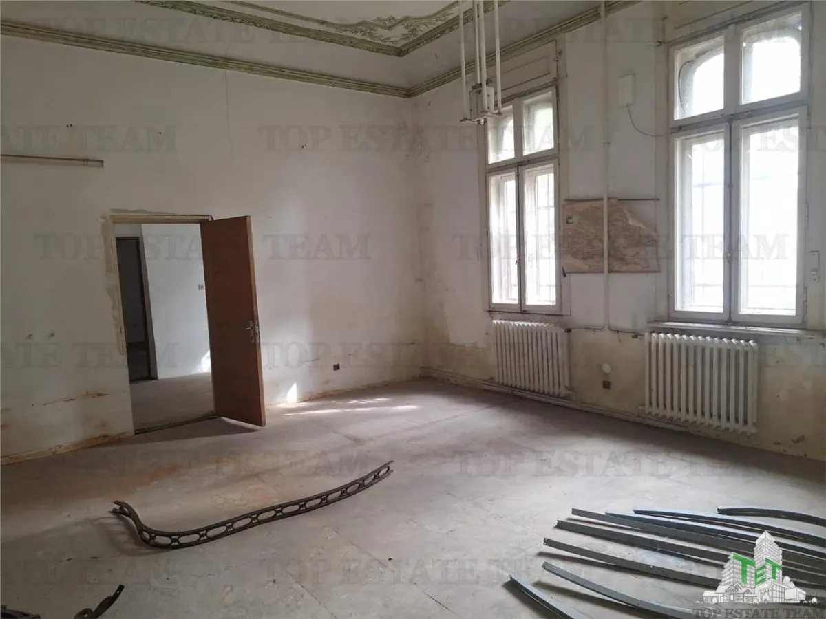 Reducción de Precio – Villa Elegante Renovable en Dorobanți - foto 9