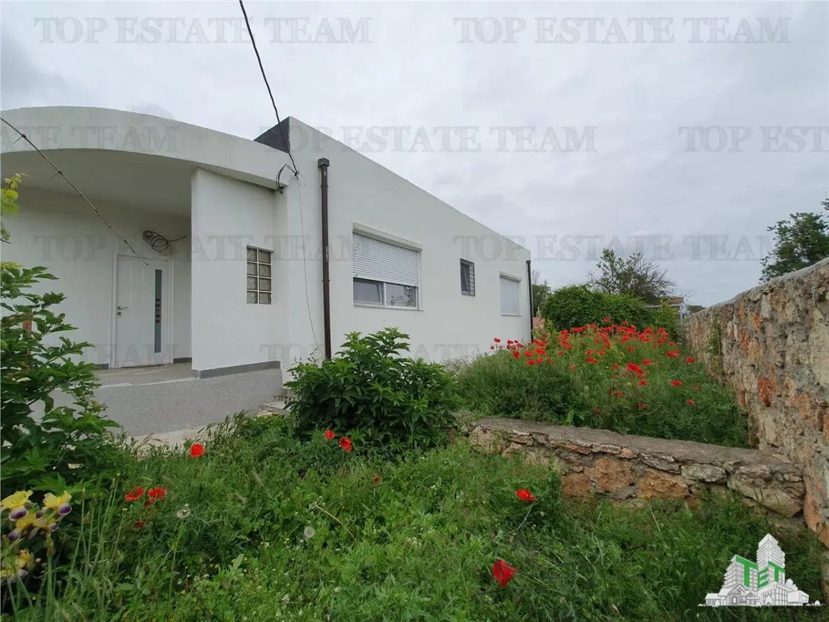 Exceptional Villa with Generous Land in Casicea, Constanța - foto 1