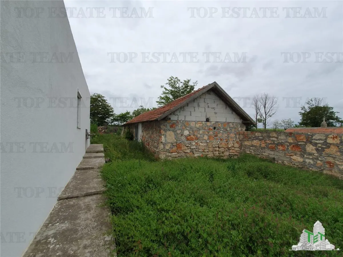 Exceptional Villa with Generous Land in Casicea, Constanța - foto 9