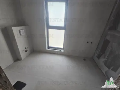 Villa Diseño Moderno, 4 Dormitorios, Giulesti - foto 13