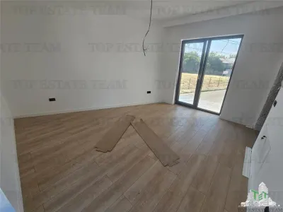 Villa Diseño Moderno, 4 Dormitorios, Giulesti - foto 6
