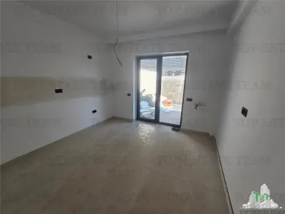 Villa Diseño Moderno, 4 Dormitorios, Giulesti - foto 10