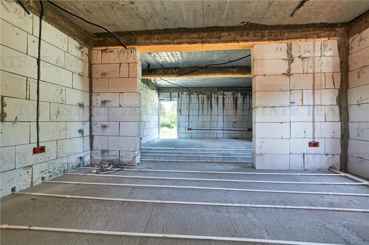 Unfinished House Mihail Kogalniceanu Constanta with 1056 sqm Land - foto 4