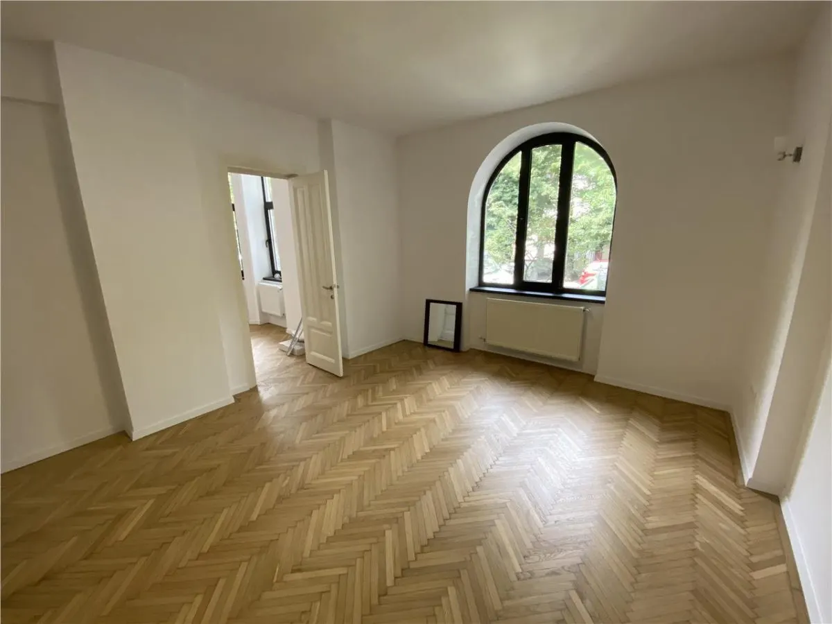 Villa for Rent in Capital's Prestigious Area, Residential/Office - foto 5