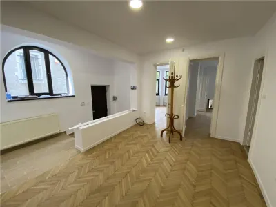 Villa for Rent in Capital's Prestigious Area, Residential/Office - foto 7