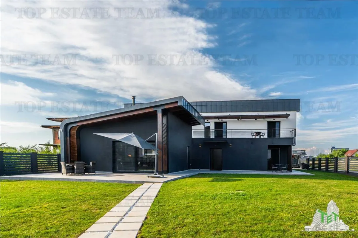 Casa Moderna de 5 Dormitorios en Corbeanca con Instalación de Piscina - foto 1