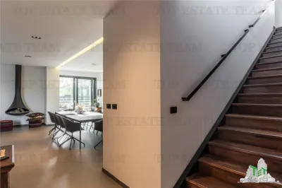 Casa Moderna de 5 Dormitorios en Corbeanca con Instalación de Piscina - foto 18