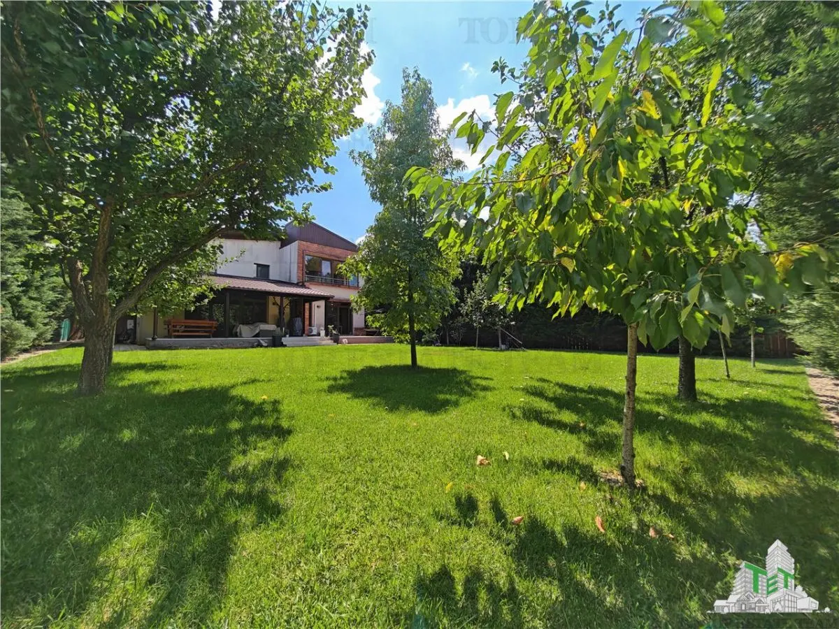 Villa Elegante en Venta en Corbeanca – 1000 m² de Terreno, Estilo y Tranquilidad - foto 1