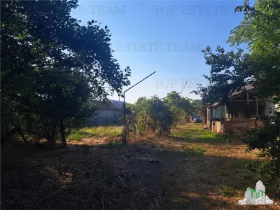 House with 3579 sqm of land in Cascioarele village, Giurgiu County Formuleaz? o solicitare c?tre ChatGPT - Cascioarele (Gaiseni)