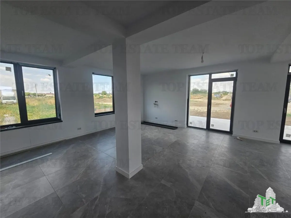Villa Premium de 4 Dormitorios con Garaje en Ciorogarla - foto 2