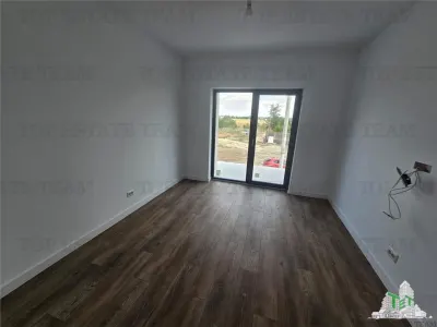 Villa Premium de 4 Dormitorios con Garaje en Ciorogarla - foto 15