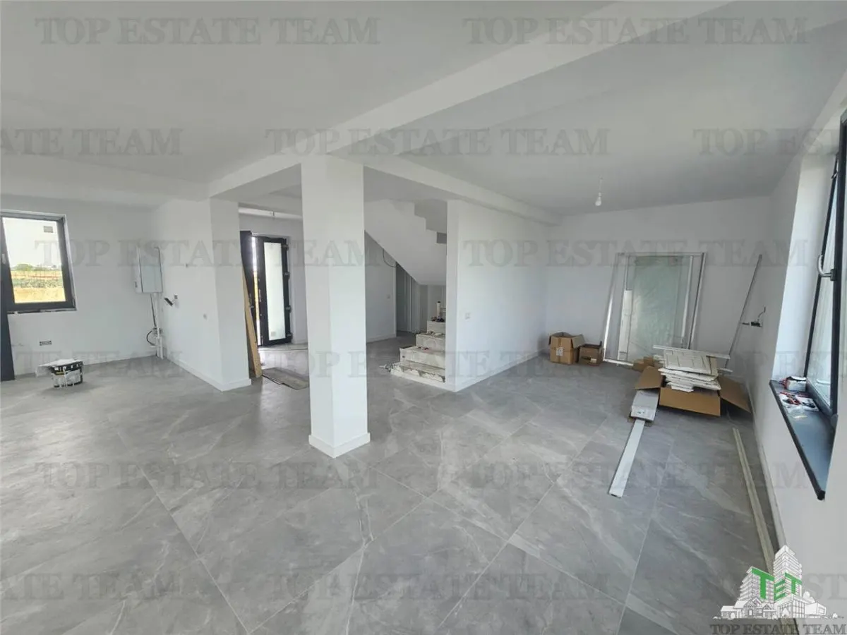 Villa Premium de 4 Dormitorios con Garaje en Ciorogarla - foto 5