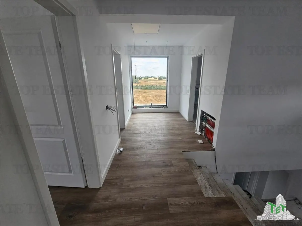 Villa Premium de 4 Dormitorios con Garaje en Ciorogarla - foto 6