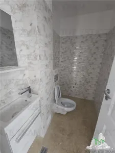 3-Bedroom Corner Villa Near STB in Prelungirea Ghencea - foto 9