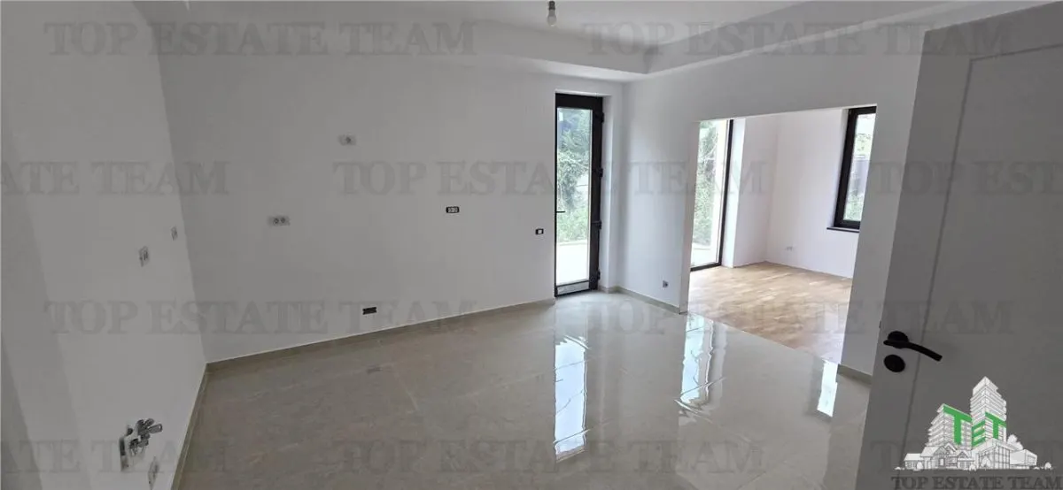 Villa Excepcional en Venta en Otopeni - foto 16