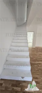 Villa Excepcional en Venta en Otopeni - foto 6