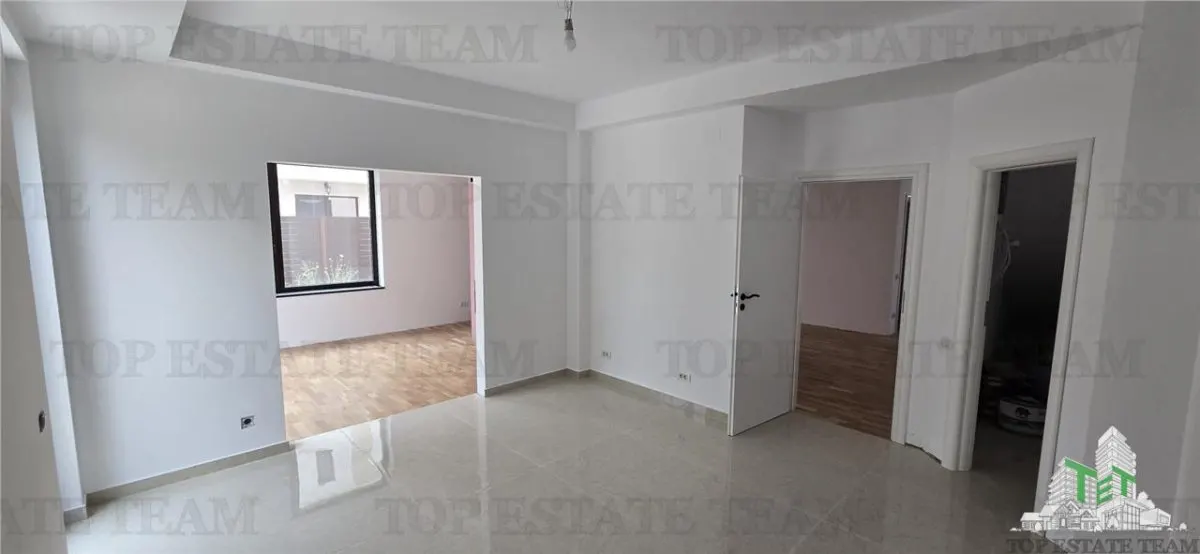 Villa Excepcional en Venta en Otopeni - foto 7