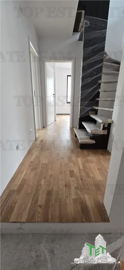 Villa Excepcional en Venta en Otopeni - foto 8